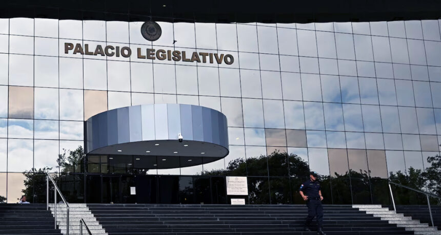 Parlamentarios, percibirán G. 37.775.840 mensuales para 2025