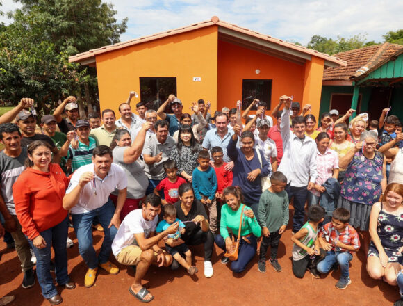 Guairá celebra entrega de 210 viviendas dignas