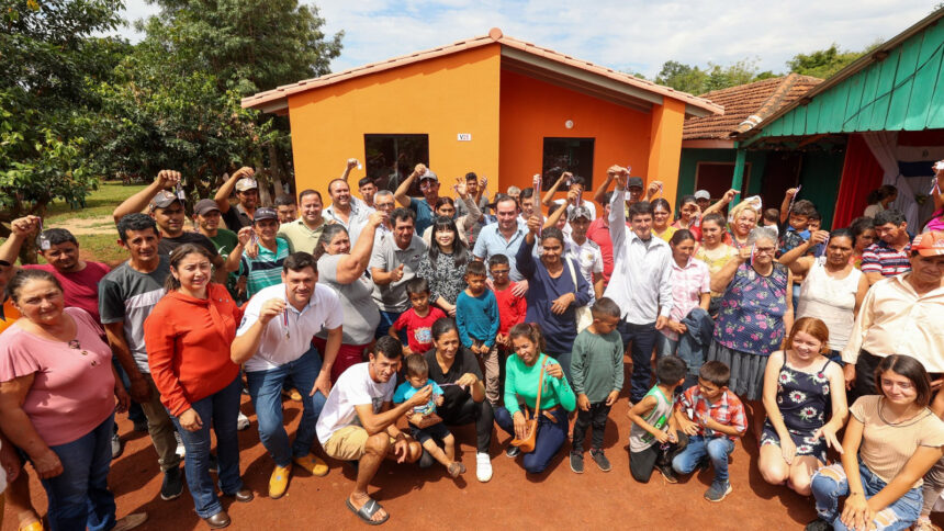 Guairá celebra entrega de 210 viviendas dignas