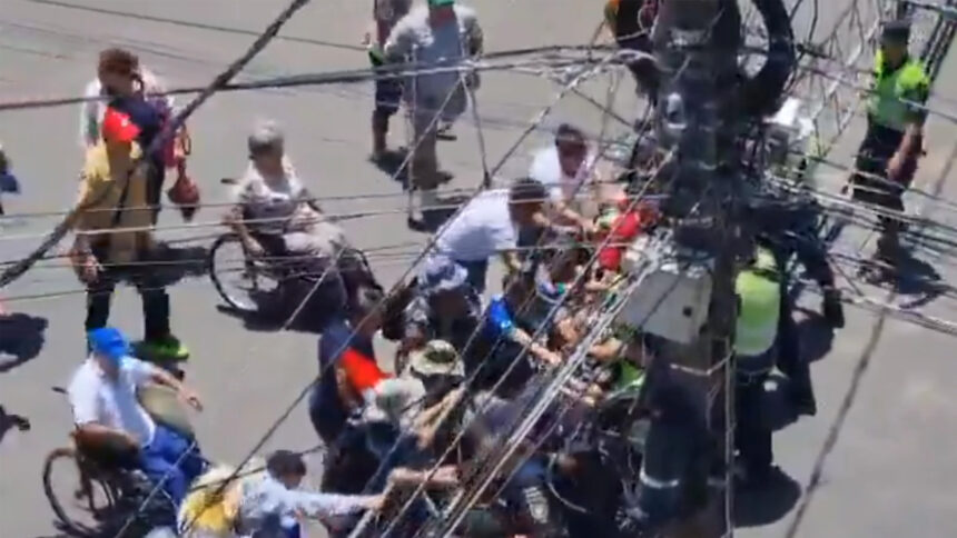 Senado aplaza pensión para discapacitados