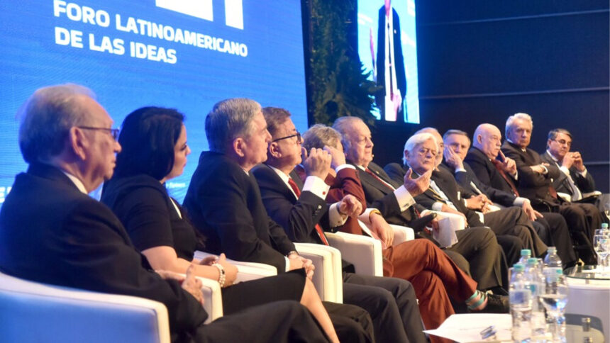 Foro Latinoamericano pide fortalecer la democracia