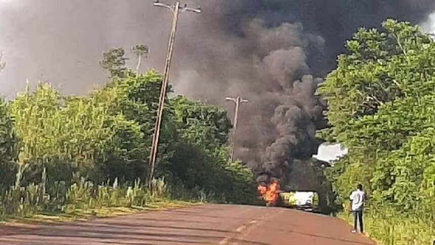 Chofer Calcinado Tras Impacto y Explosión