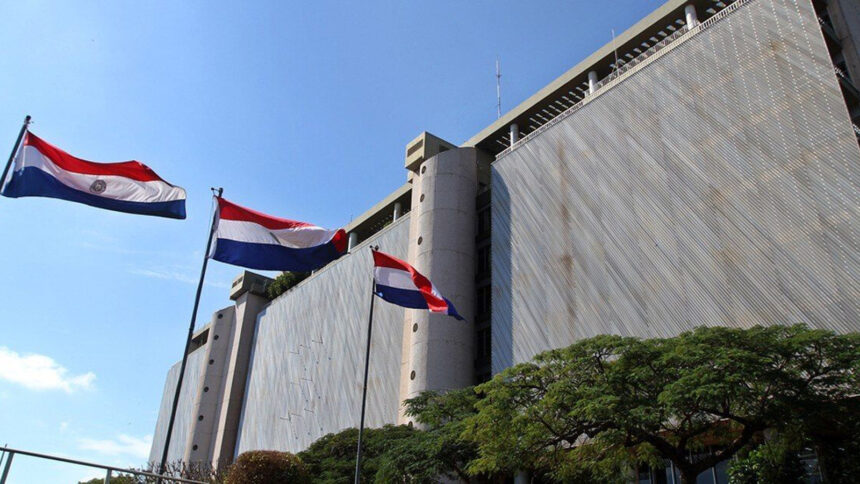 Paraguay proyecta crecimiento económico 2025