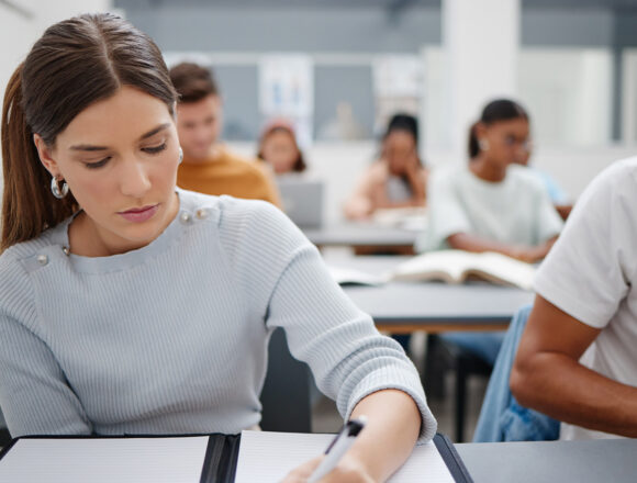 brecas Gobierno lanza 5.000 becas educativas inclusivas