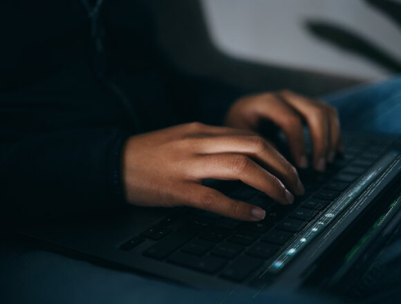 hacker ia Estafadores usan IA para engañar con periodista