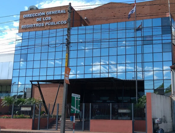 registros publicos Funcionarios se recuperan tras explosión en ascensor