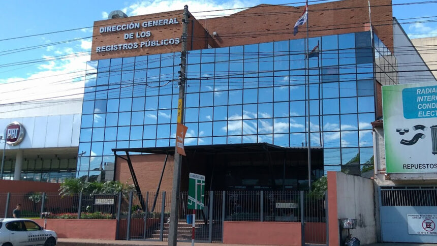 registros publicos Funcionarios se recuperan tras explosión en ascensor