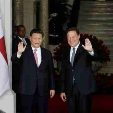 xi y juan carlos varela China Refuerza Su Presencia en Panamá