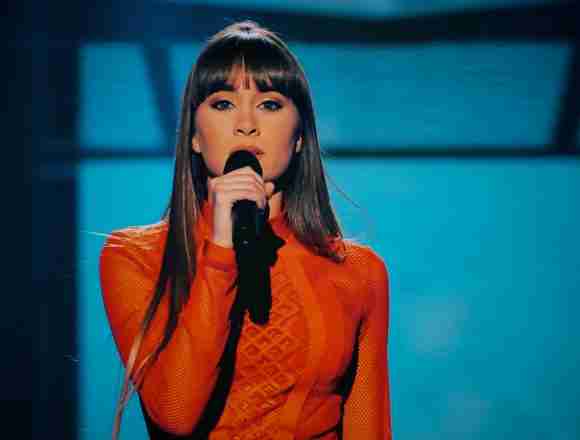 Aitana revela su lado más íntimo en “Metamorfosis 
