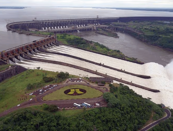 Itaipú duplicará potencia con energía solar