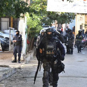 Policía allana la Chacarita tras bandas