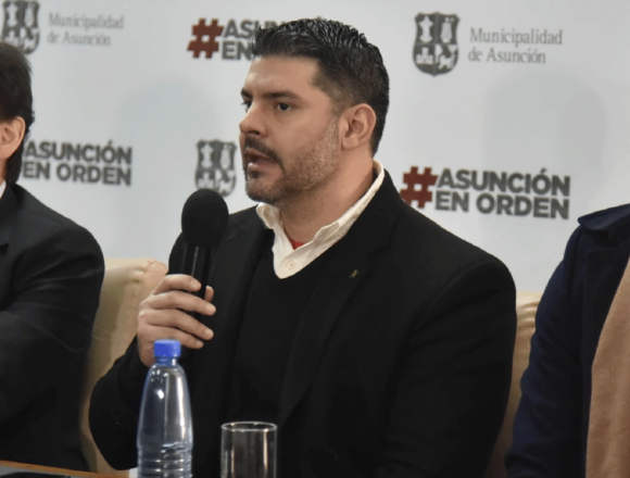 nenecho Nenecho gastó toda la plata para obras, denuncia edil