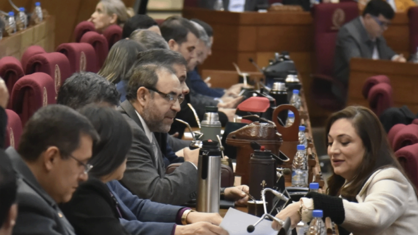 parlamentarios Parlamentarios costarán USD 8 millones este año