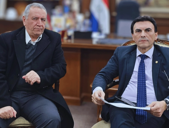 Pereira promete pagar deuda a jubilados