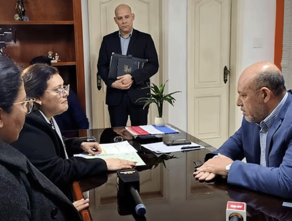 prieto Prieto presiona, interventor sigue firme