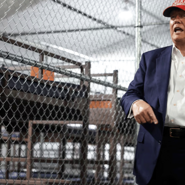 visita Trump visita centro migratorio rodeado de caimanes