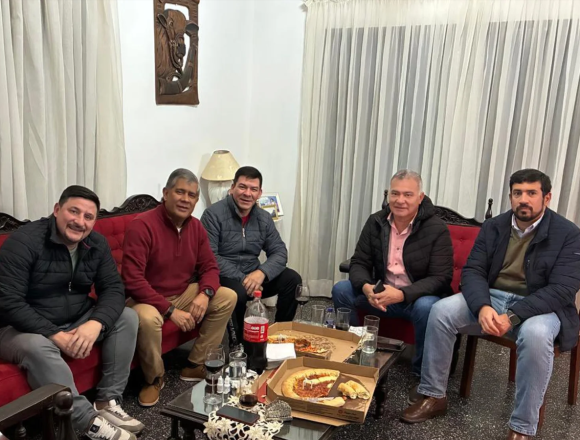 concejal Concejal disidente apoya pacto cartista