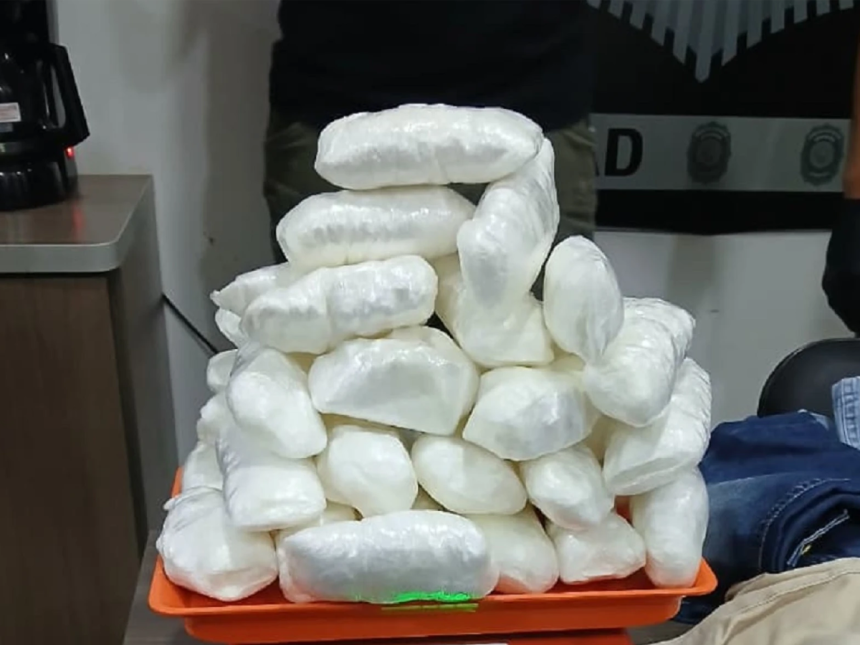 Pasajero detenido con cocaína rumbo España