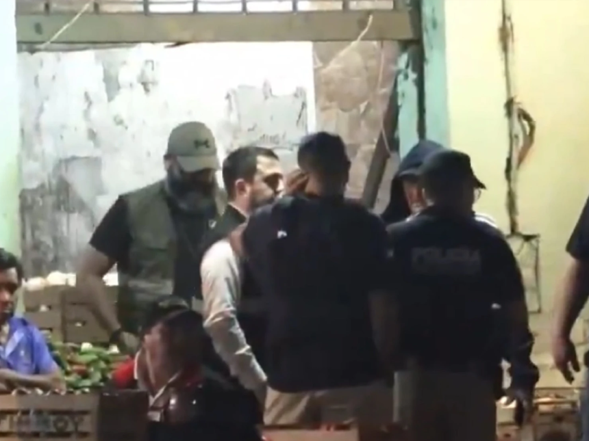 Operativo sorpresa en Abasto contra contrabando